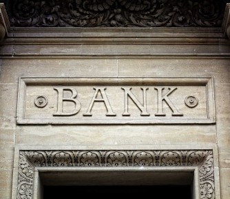 Best Banks for Nonprofits: Choosing a Bank or Credit Union - Featured Photo